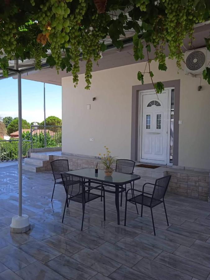 Just Constructed! Villa Gastuni Eksteriør billede